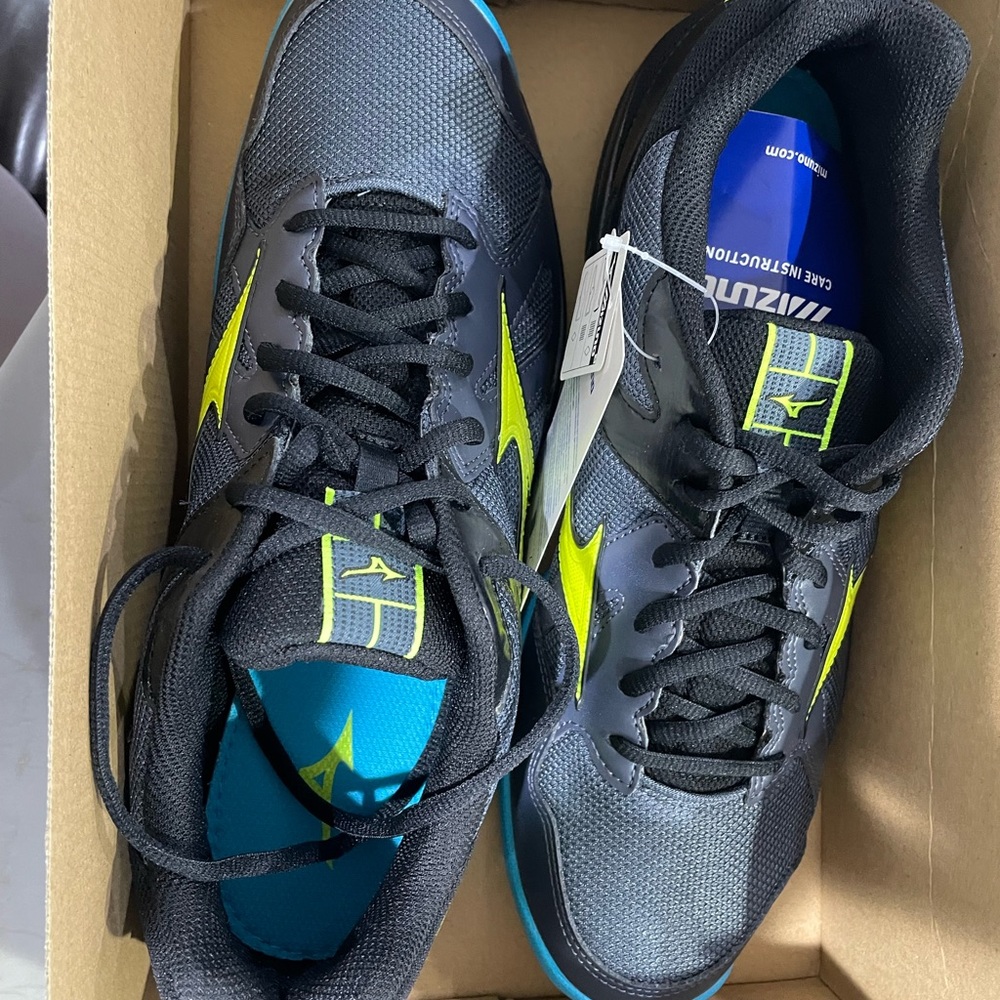 MIZUNO CYCLONE SPEED